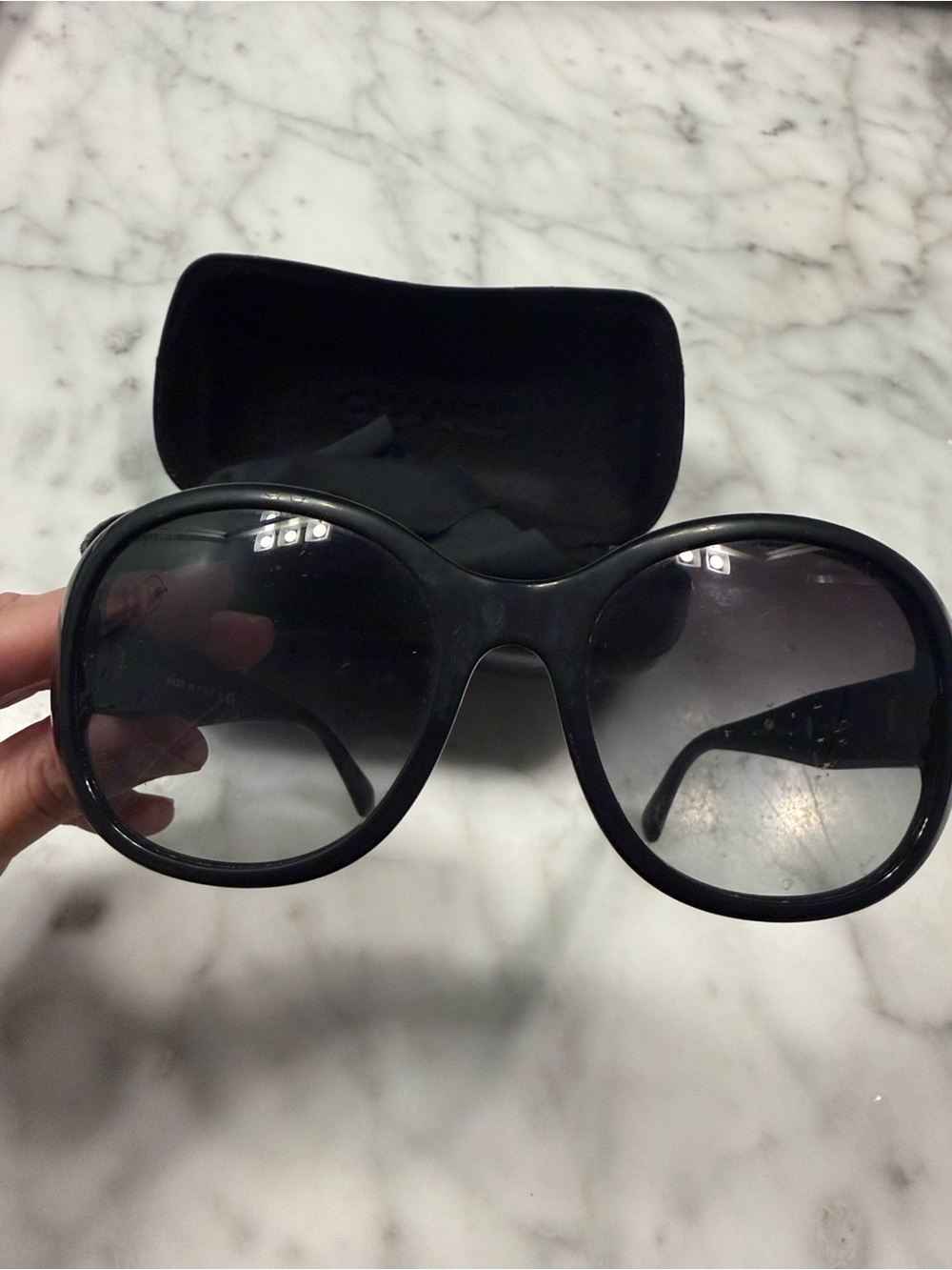 CHANEL Oversized Black Round-Edge Women’s Sunglasses
